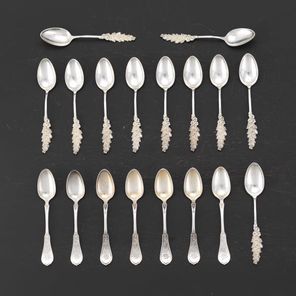 ELEVEN REED BARTON STERLING TEASPOONS 2b2372