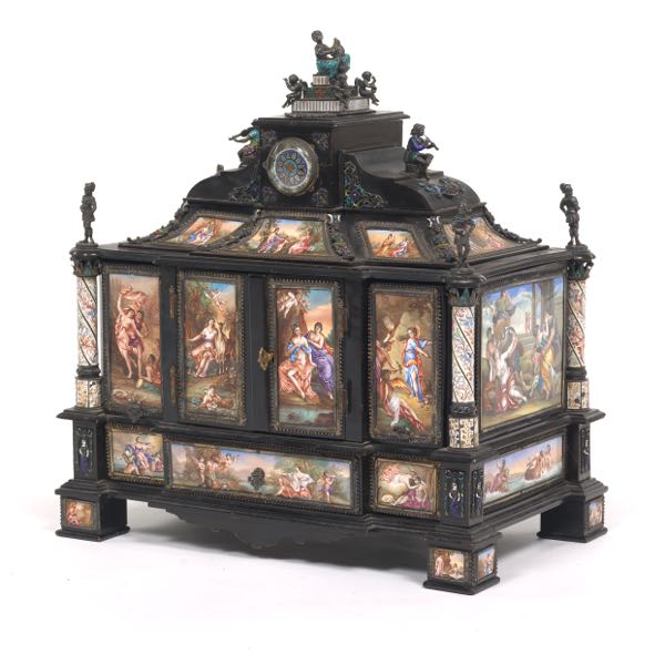 AUSTRIAN RENAISSANCE REVIVAL WOOD  2b2431