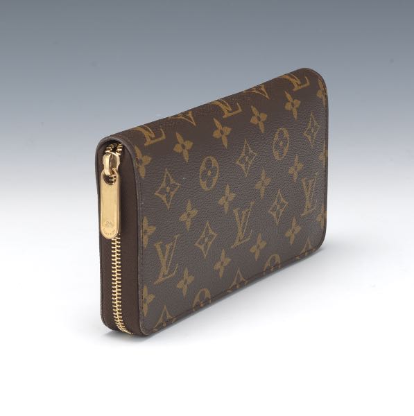 LOUIS VUITTON MONOGRAM ZIPPY WALLET 2b2464