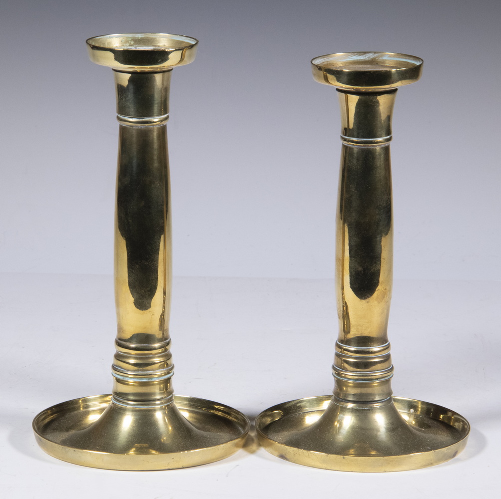 PAIR OF 19TH C ENGLISH BRASS CANDLESTICKS 2b2709