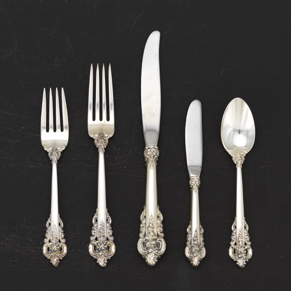 WALLACE STERLING SILVER DINNER