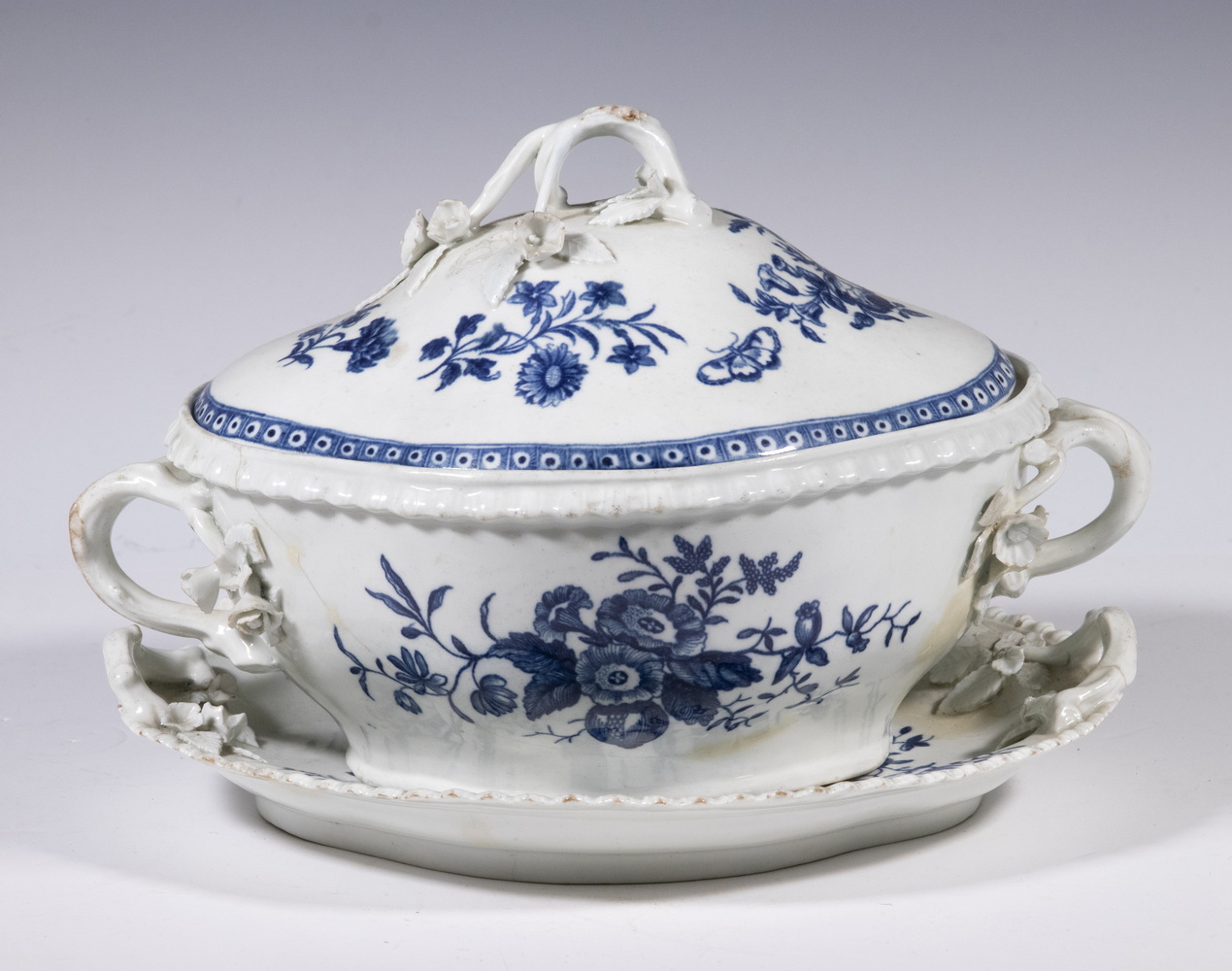 DR WALL PERIOD WORCESTER TUREEN 2b2d05