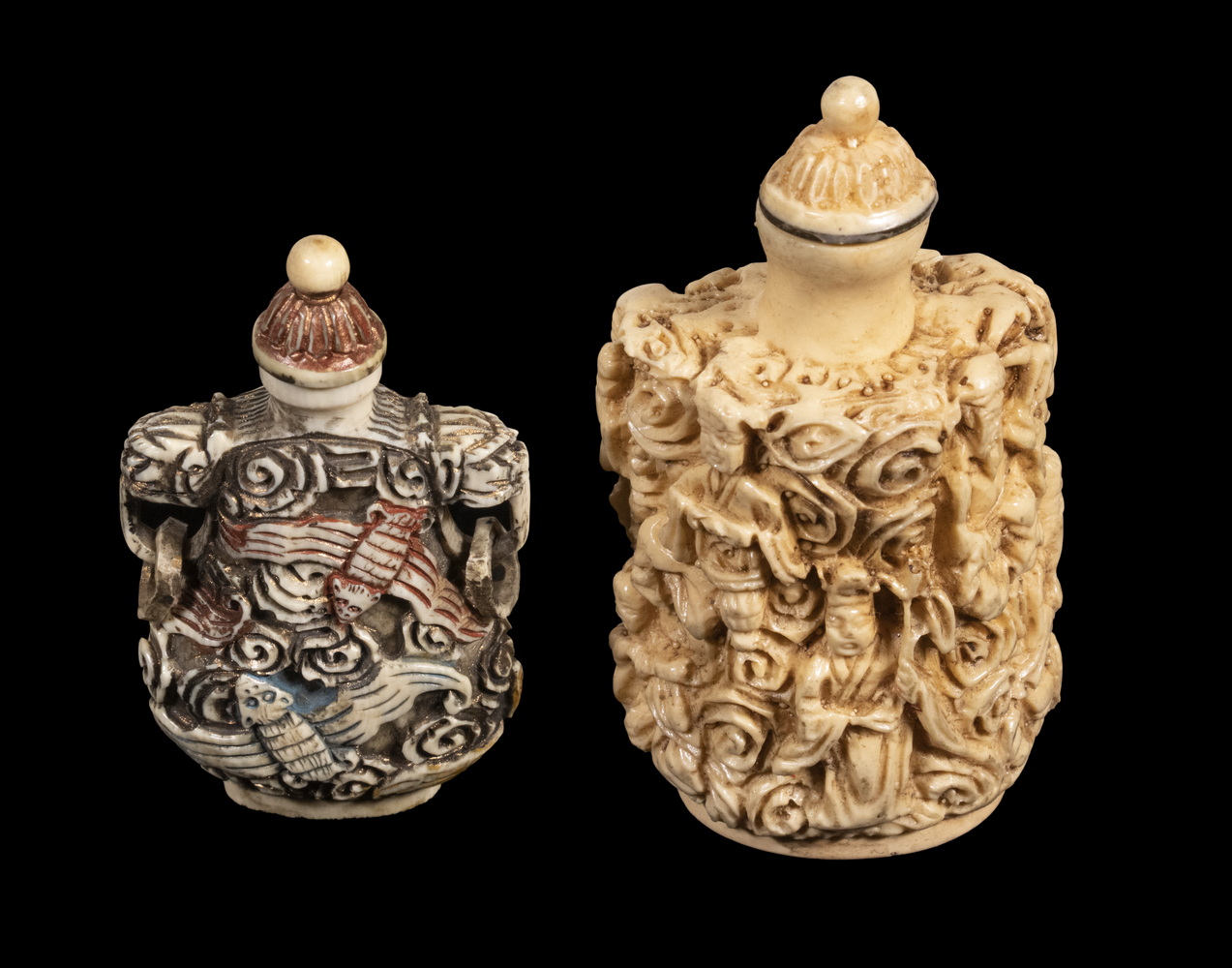  2 CHINESE RELIEF CARVED SNUFF 2b2dcd