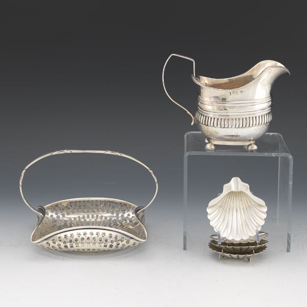 A GROUP OF STERLING SILVER TABLETOP