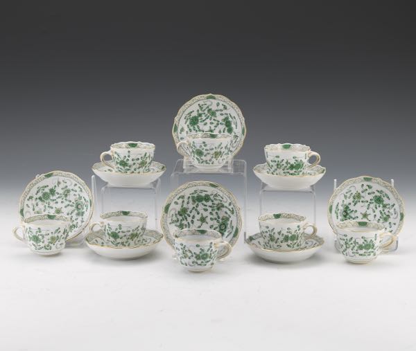 EIGHT MEISSEN PORCELAIN DEMITASSE 2b08ef