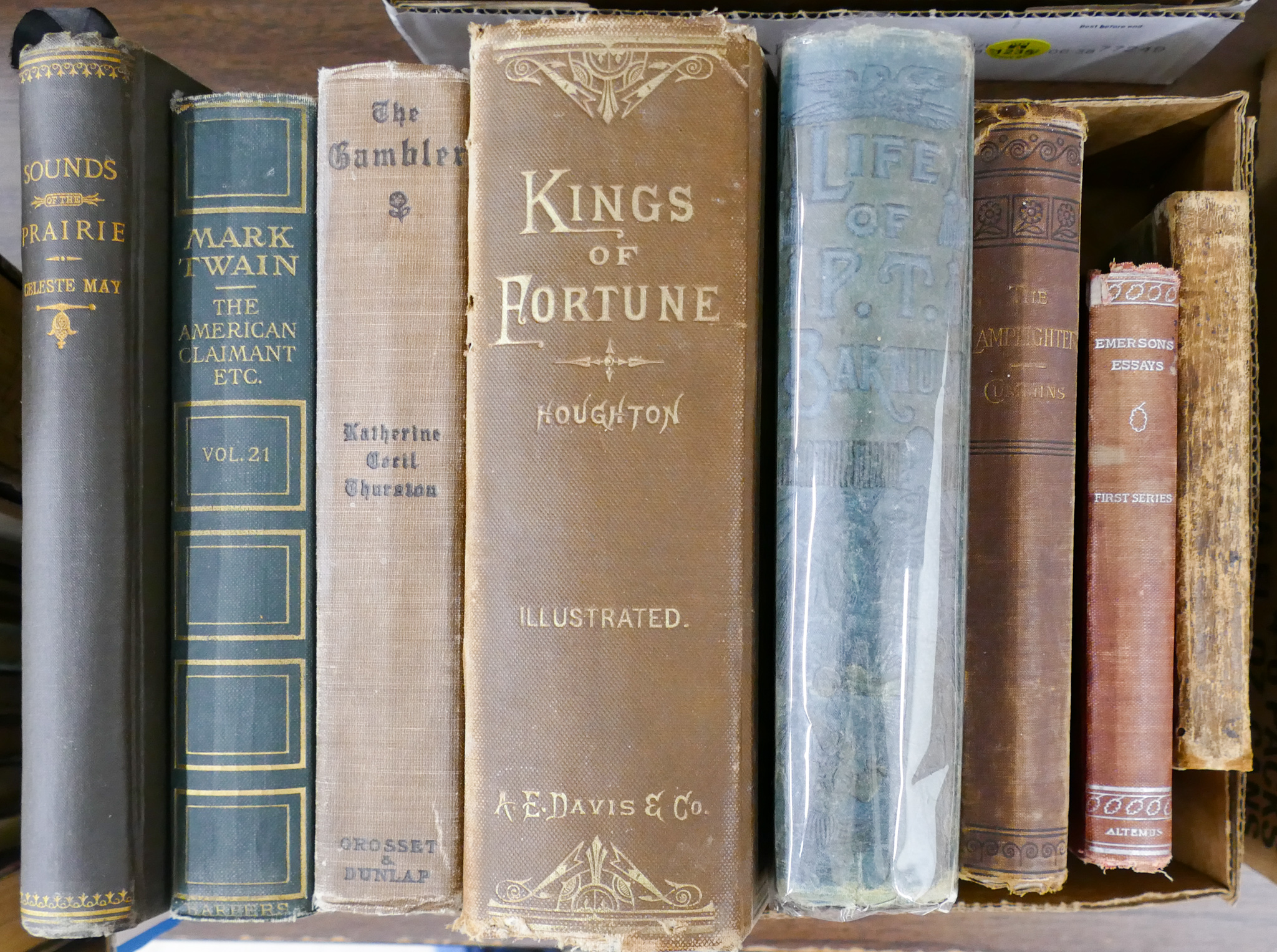 Box Antique Novels Mark Twain Etc.