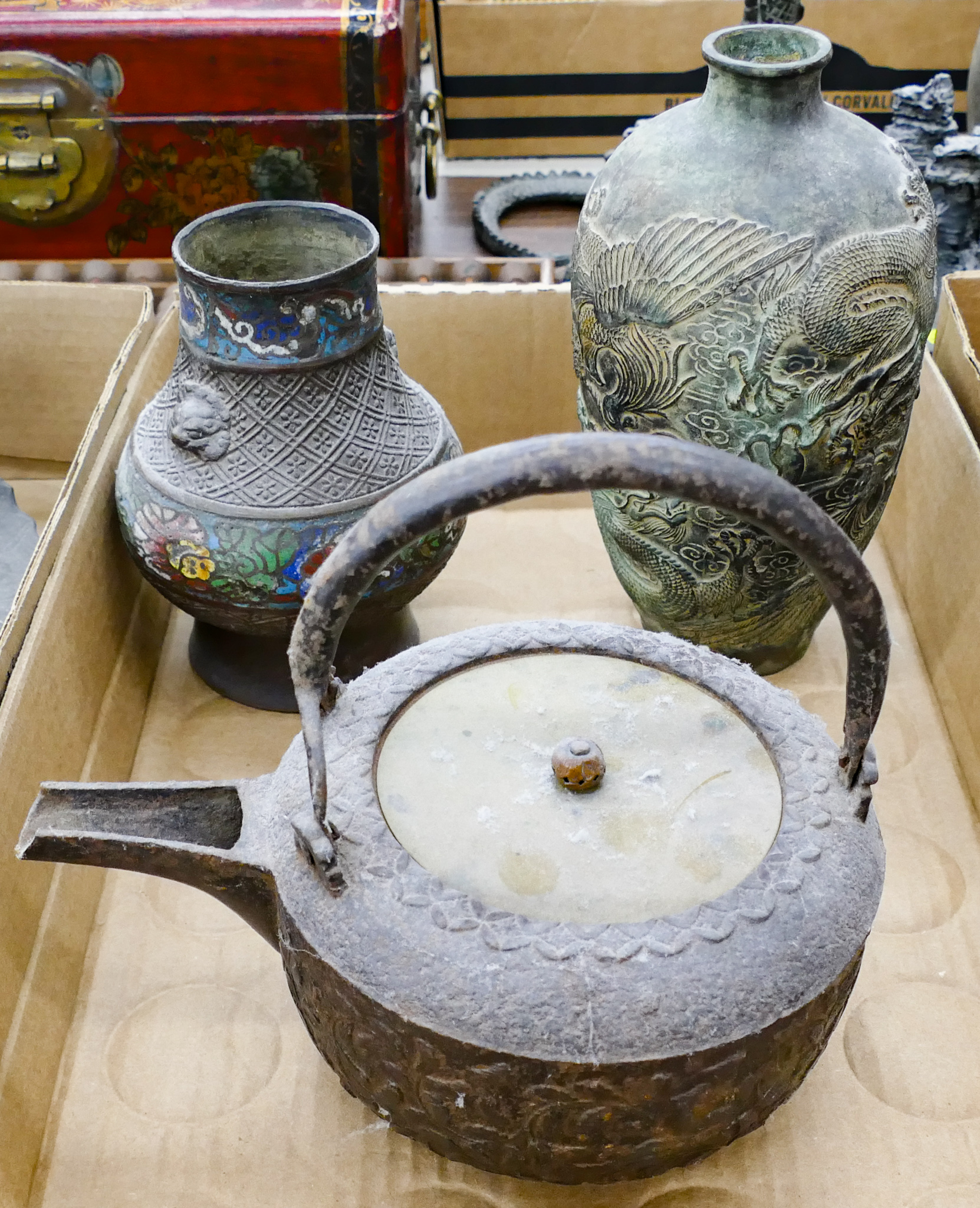 Box Old Japanese Metal Vases &