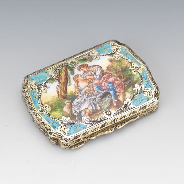  ENAMELED .800 SILVER LADIES' COMPACT,