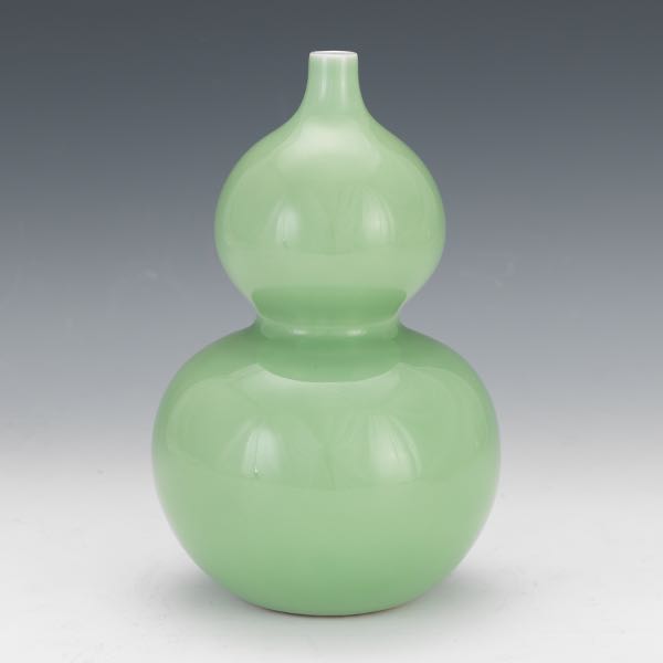 CHINESE PORCELAIN CELADON GLAZED