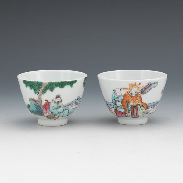 TWO CHINESE PORCELAIN FOOTED CUPS,