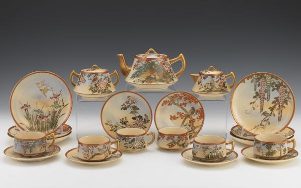 SATSUMA TEA SET  Including teapot,