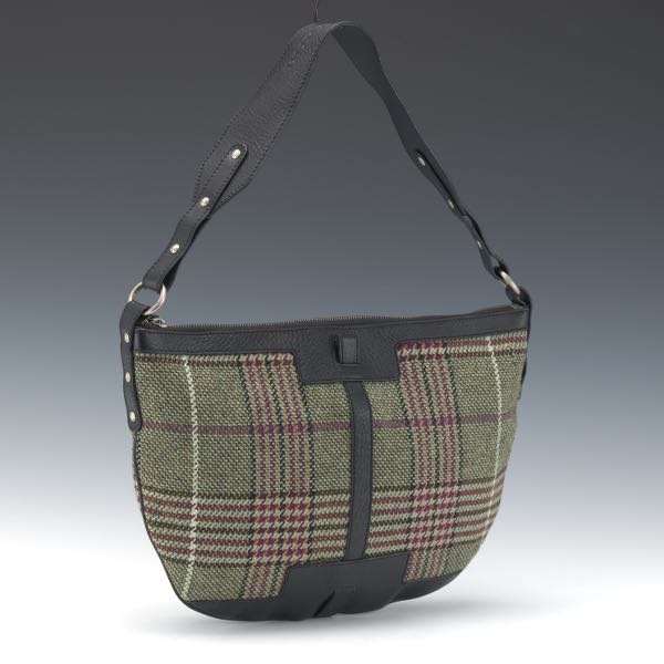 BURBERRY PLAID SHOULDER BAG 15  2b0d3c