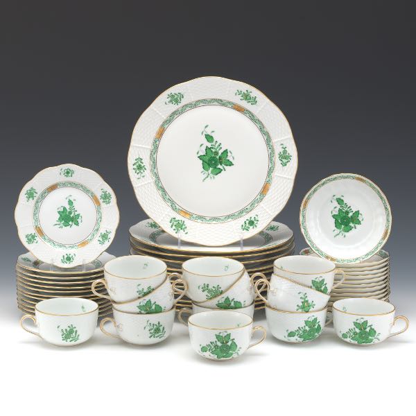 HEREND CHINESE BOUQUET APPONYI GREEN