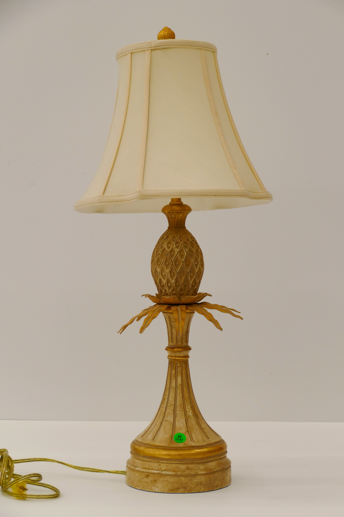 Contemporary Pineapple Gilt Table 2b0fa6