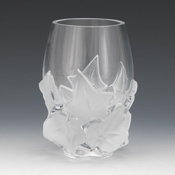 LALIQUE HEDERA VASE 7 x 5 Frosted 2b1296