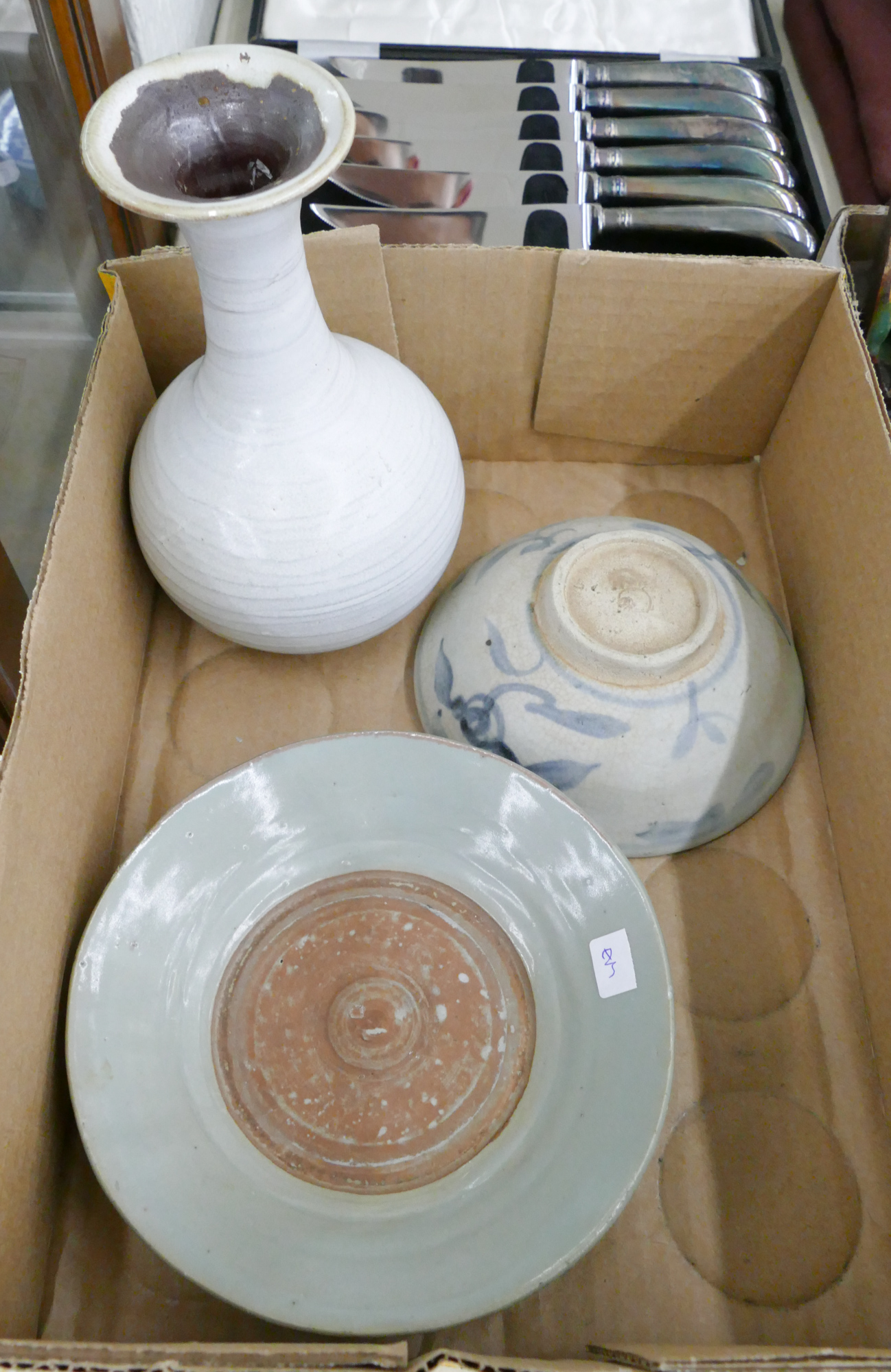 Box Chinese Ming Bowls etc.