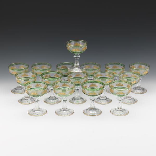  SIXTEEN VAL ST. LAMBERT CHAMPAGNE COUPES,