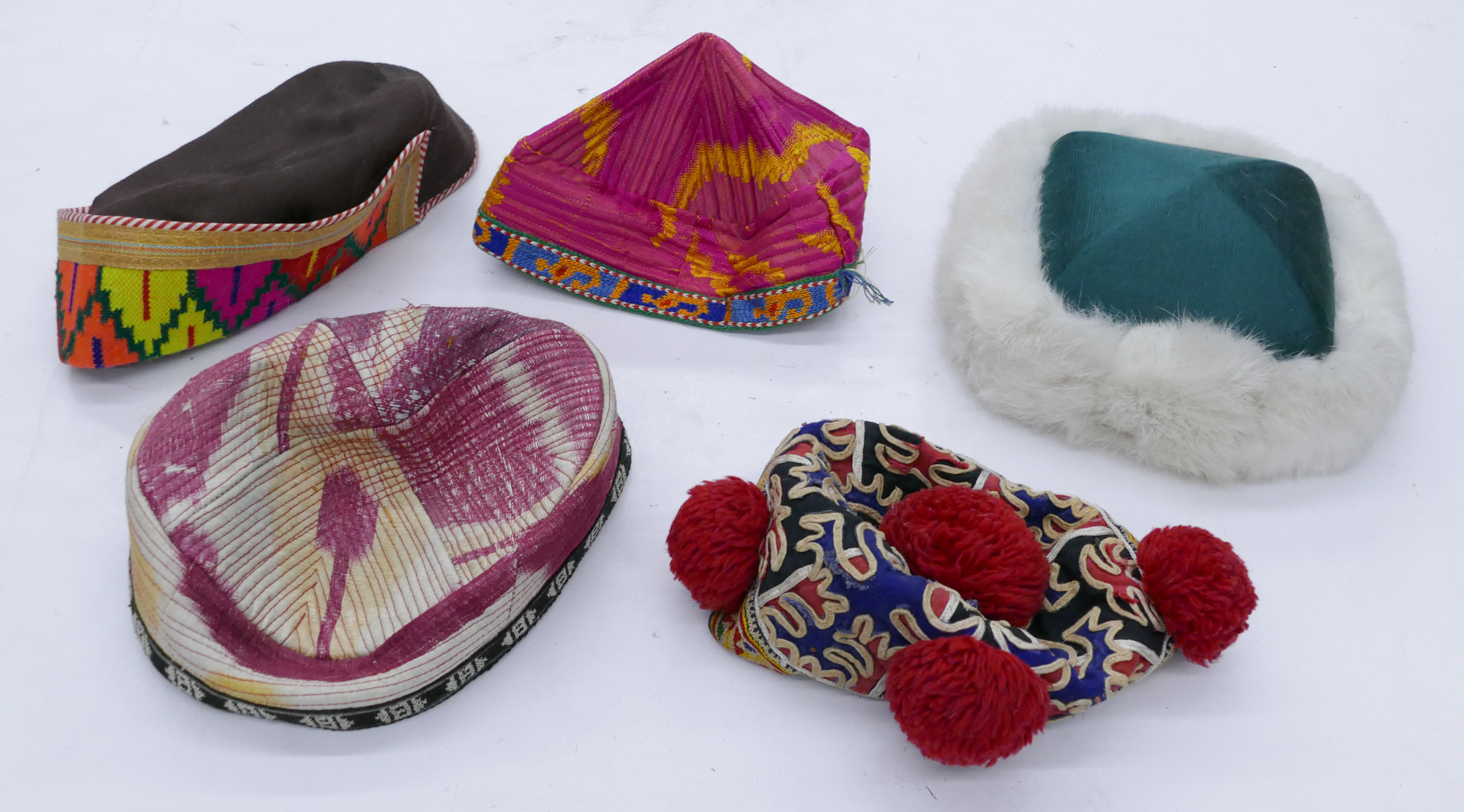 Box Old Ethnic Hats