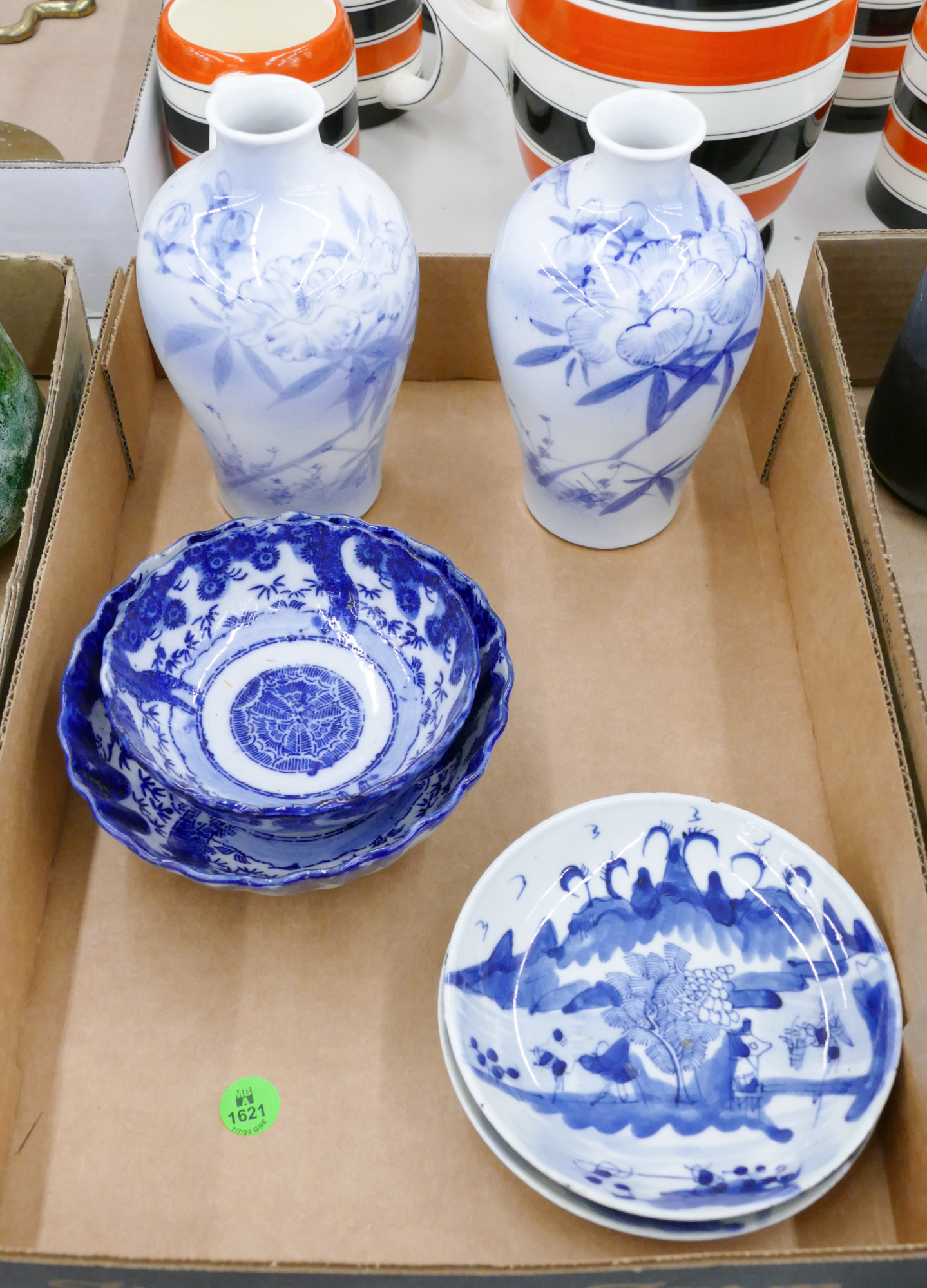 Box Japanese Blue and White Porcelain 2b13d5