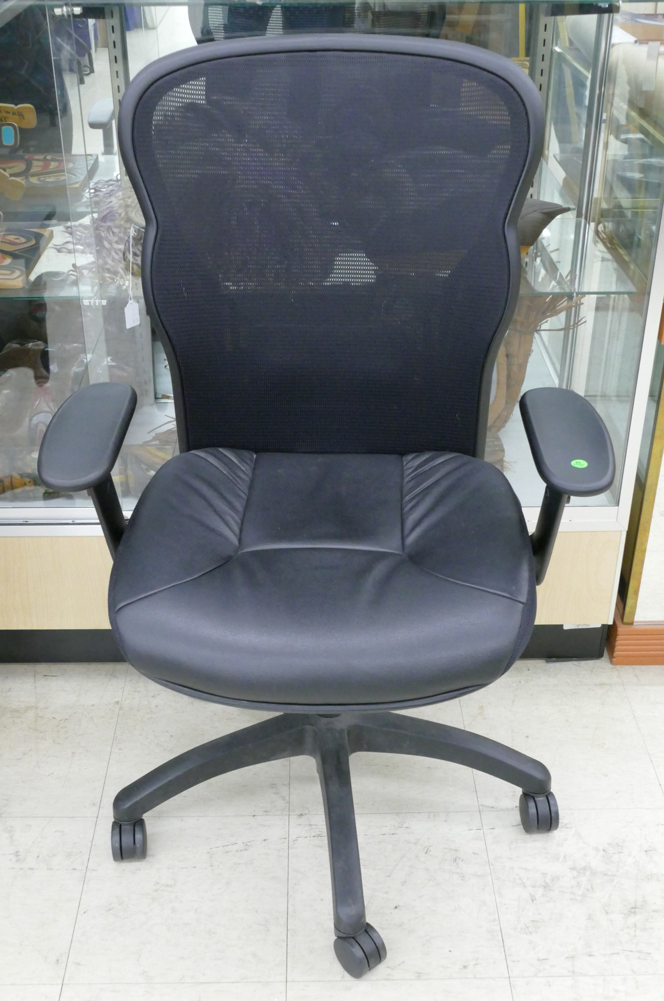 Modern Black Rolling Office Chair 2b1421