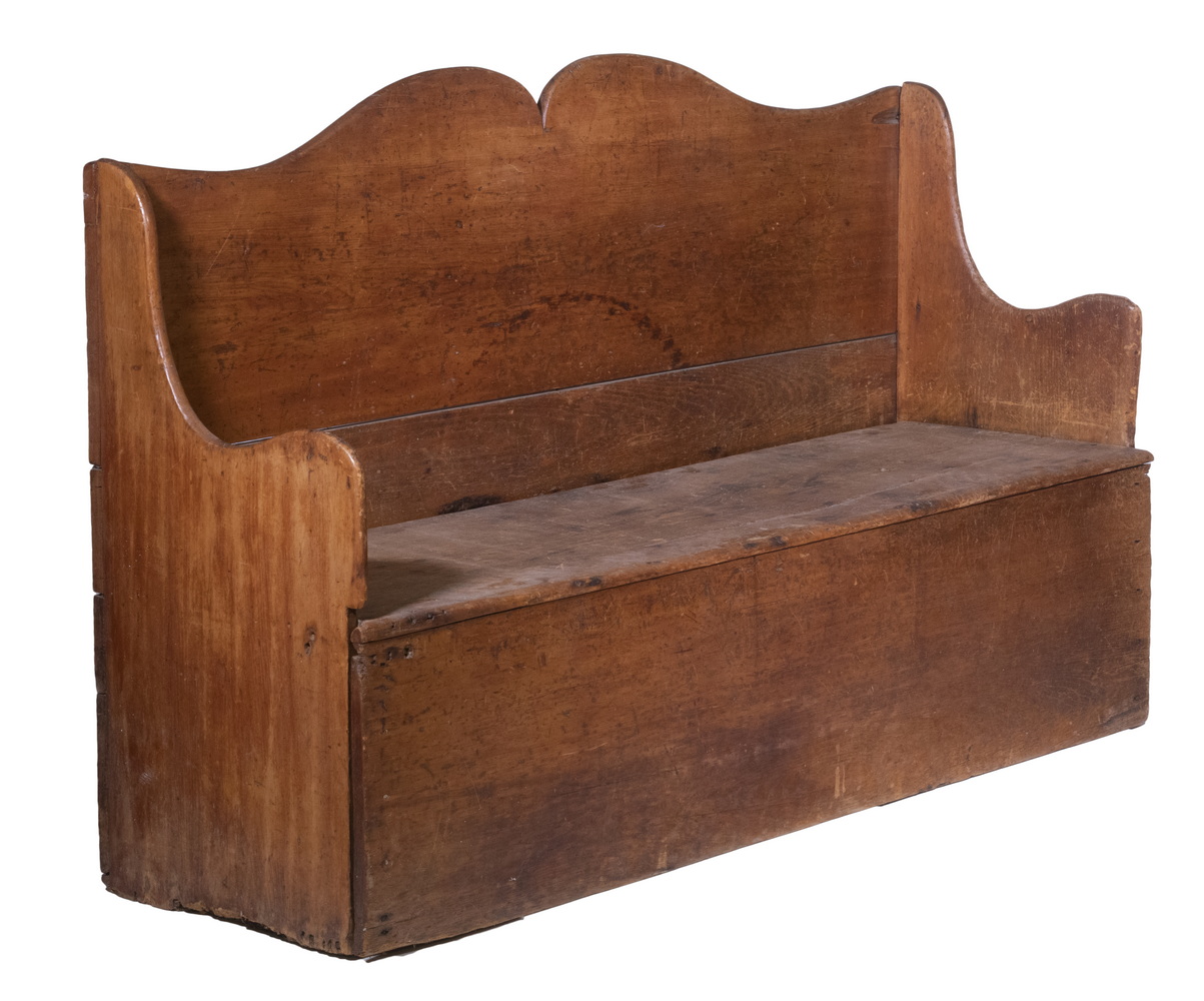COUNTRY PINE SETTLE 18th c American 2b1550