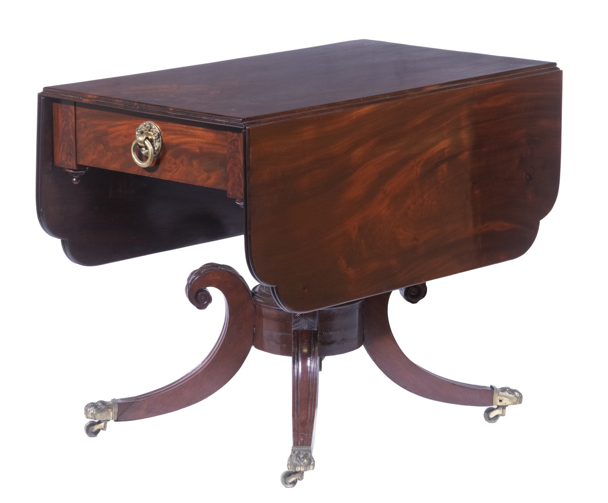 CLASSICAL MAHOGANY PEMBROKE TABLE