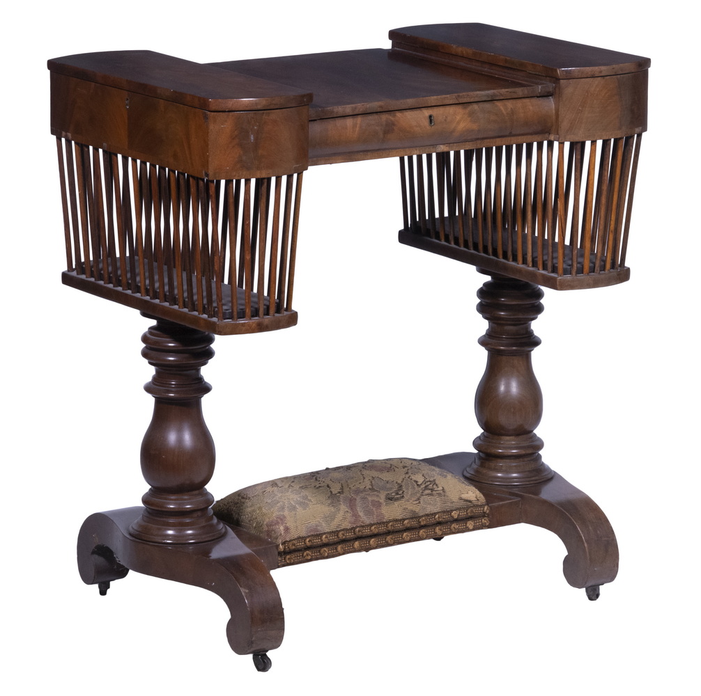 CLASSICAL MAHOGANY WORK TABLE 19th