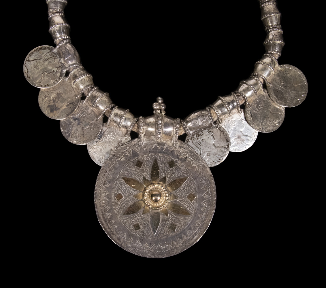 OMANI SILVER & GOLD NECKLACE WITH