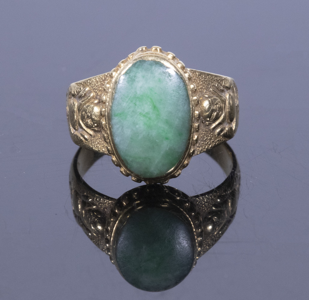 CHINESE GOLD JADE RING 18K Yellow 2b1612