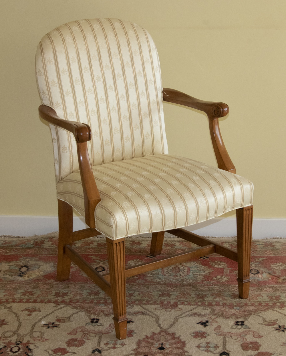 HEPPLEWHITE STYLE UPHOSLTERED ARM CHAIR