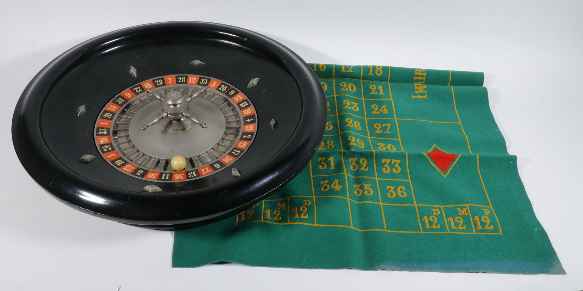 VINTAGE ROULETTE WHEEL Circa 1960