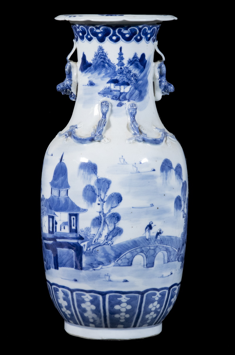 CHINESE BLUE AND WHITE PORCELAIN 2b45fb
