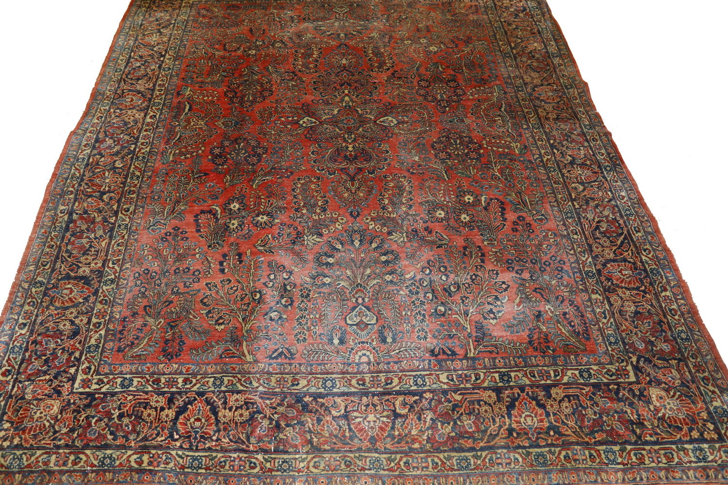 SAROUK CARPET Overall design with 2b477e