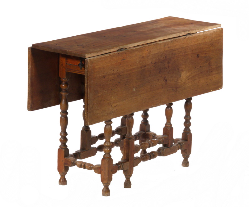 18TH C. MAPLE GATE LEG DROP LEAF TABLE