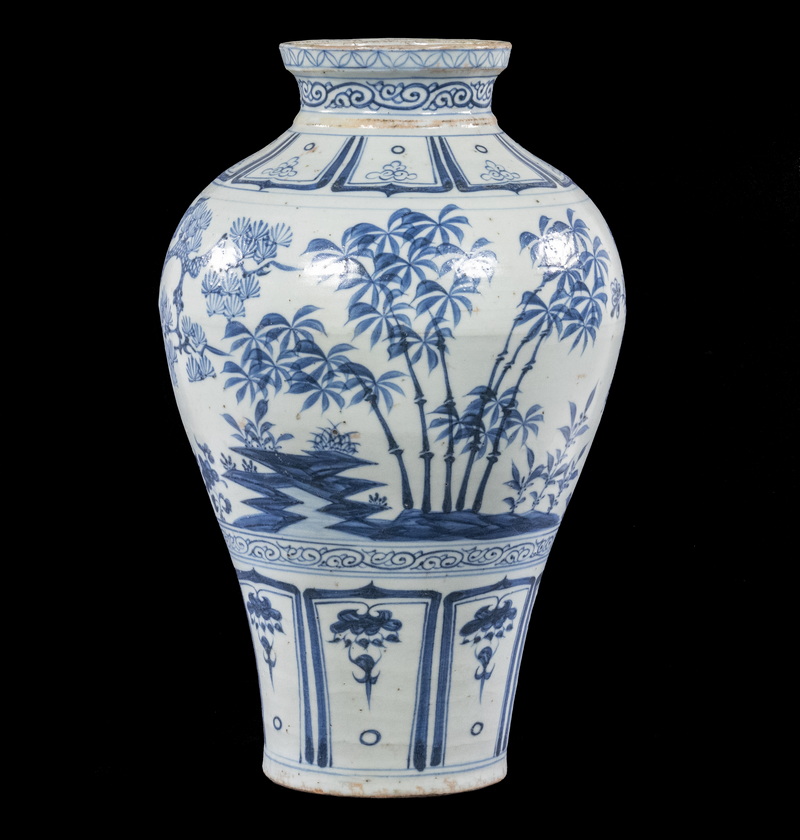 CHINESE BLUE AND WHITE PORCELAIN 2b48ce