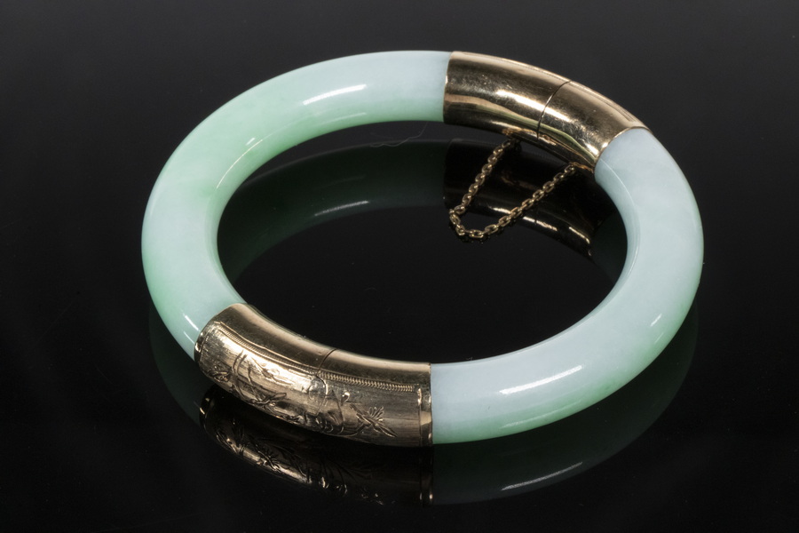 JADEITE BANGLE BRACELET Jadeite 2b49fd