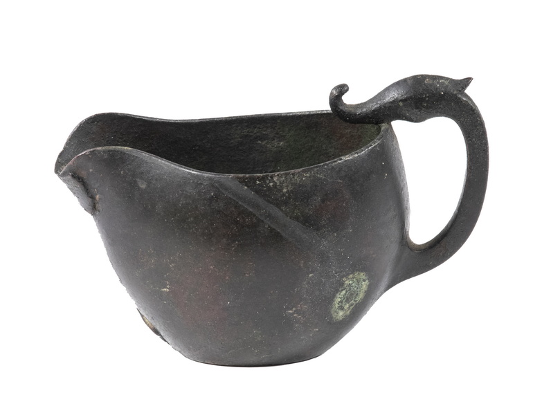 ANCIENT CHINESE BRONZE PITCHER 2b4c9a