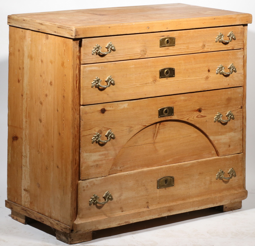 SCRUBBED PINE CHEST 19th c. Four-Drawer