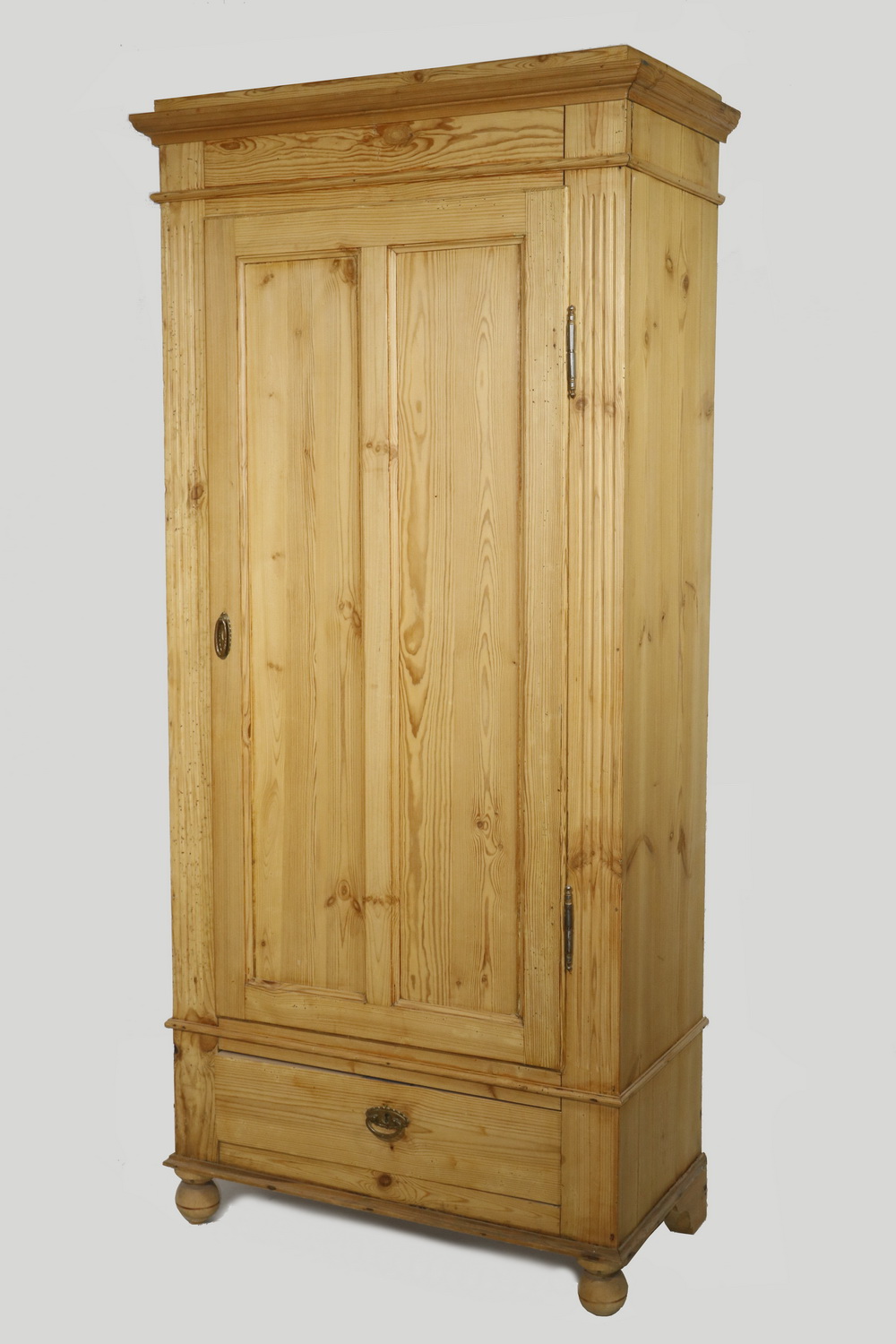 SCRUBBED PINE WARDROBE Small scrubbed 2b5113