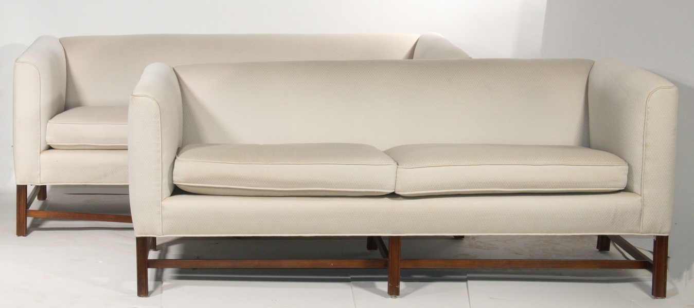 PR UPHOLSTERED SOFAS Pair of Contemporary 2b5129