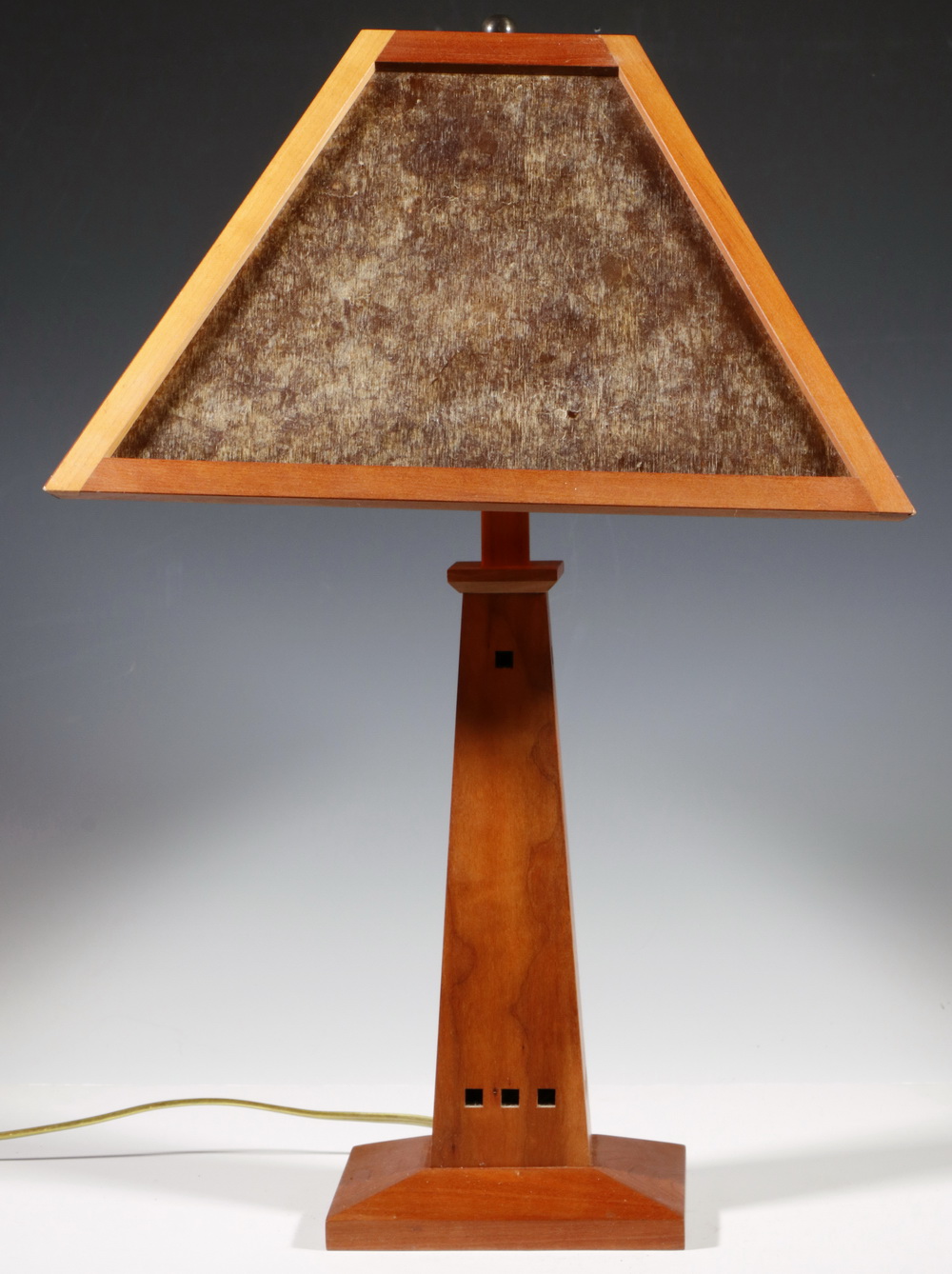 REPLICA ARTS AND CRAFTS TABLE LAMP