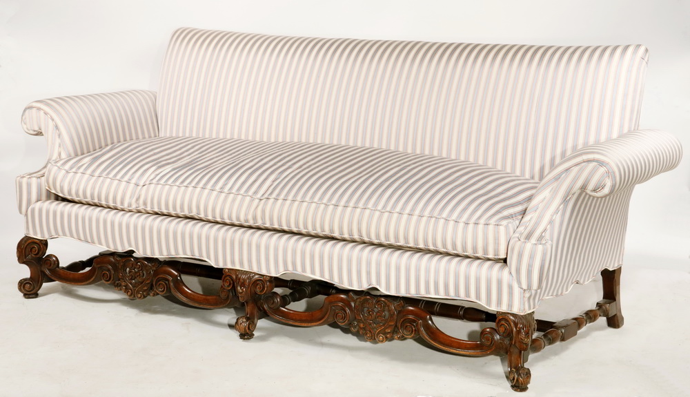 LATE VICTORIAN TUXEDO SOFA WITH