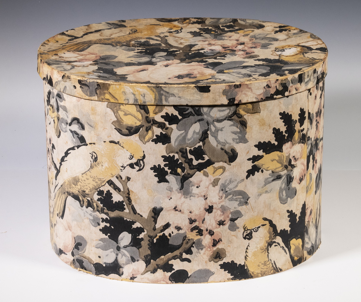 WALLPAPER HAT BOX Late 19th c  2b3045