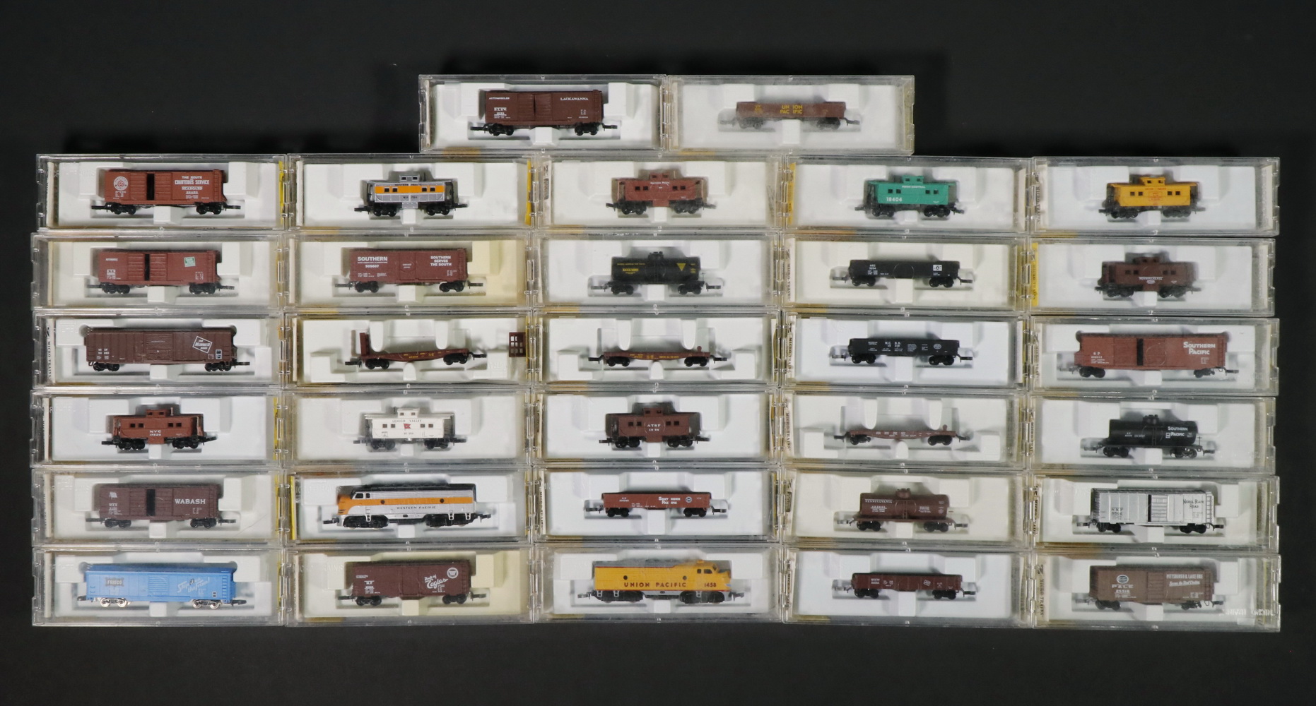  32 MICRO TRAINS Z SCALE TRAIN 2b35ef