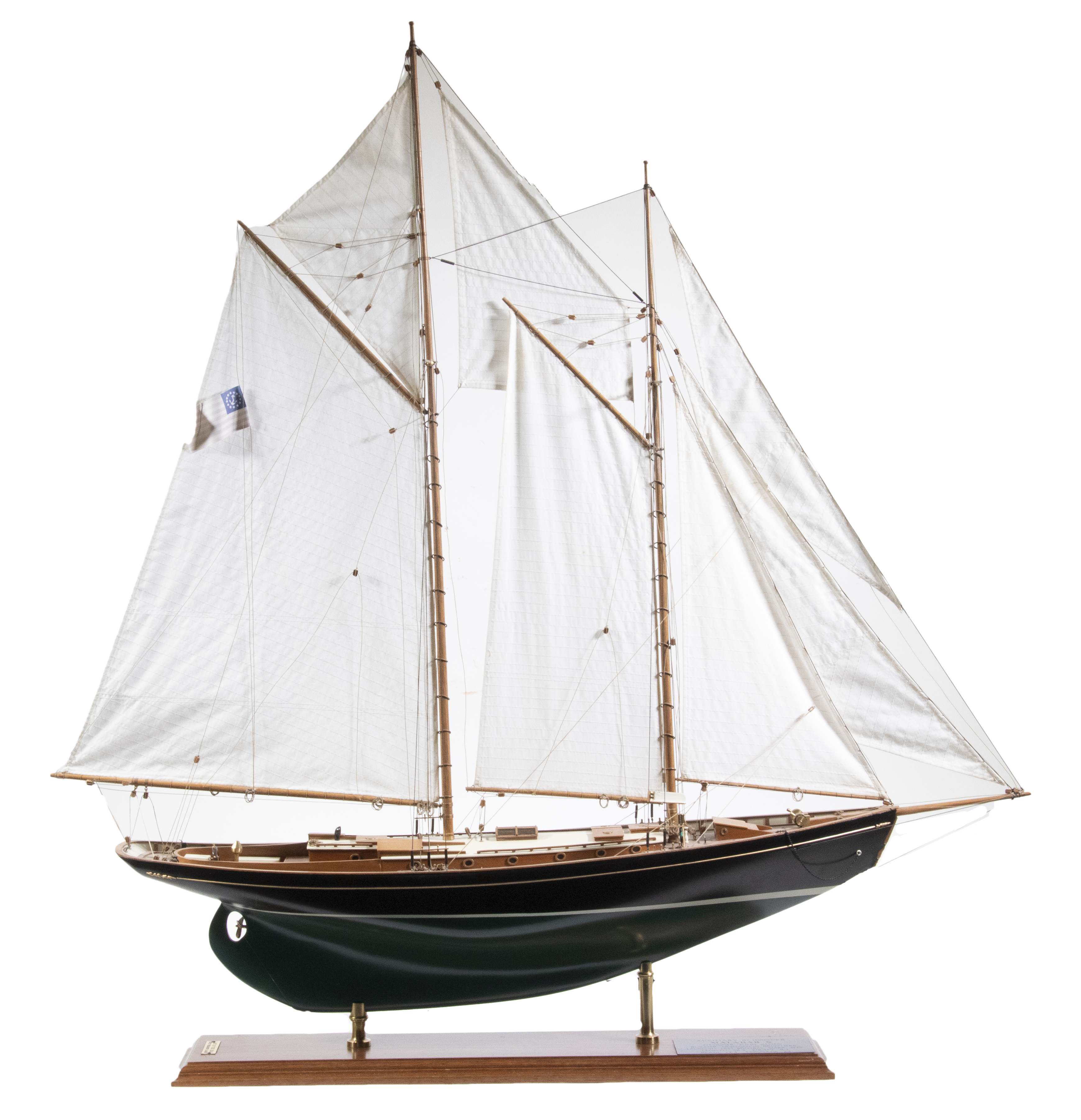 SHIP MODEL OF AUXILIARY SCHOONER 2b3a07