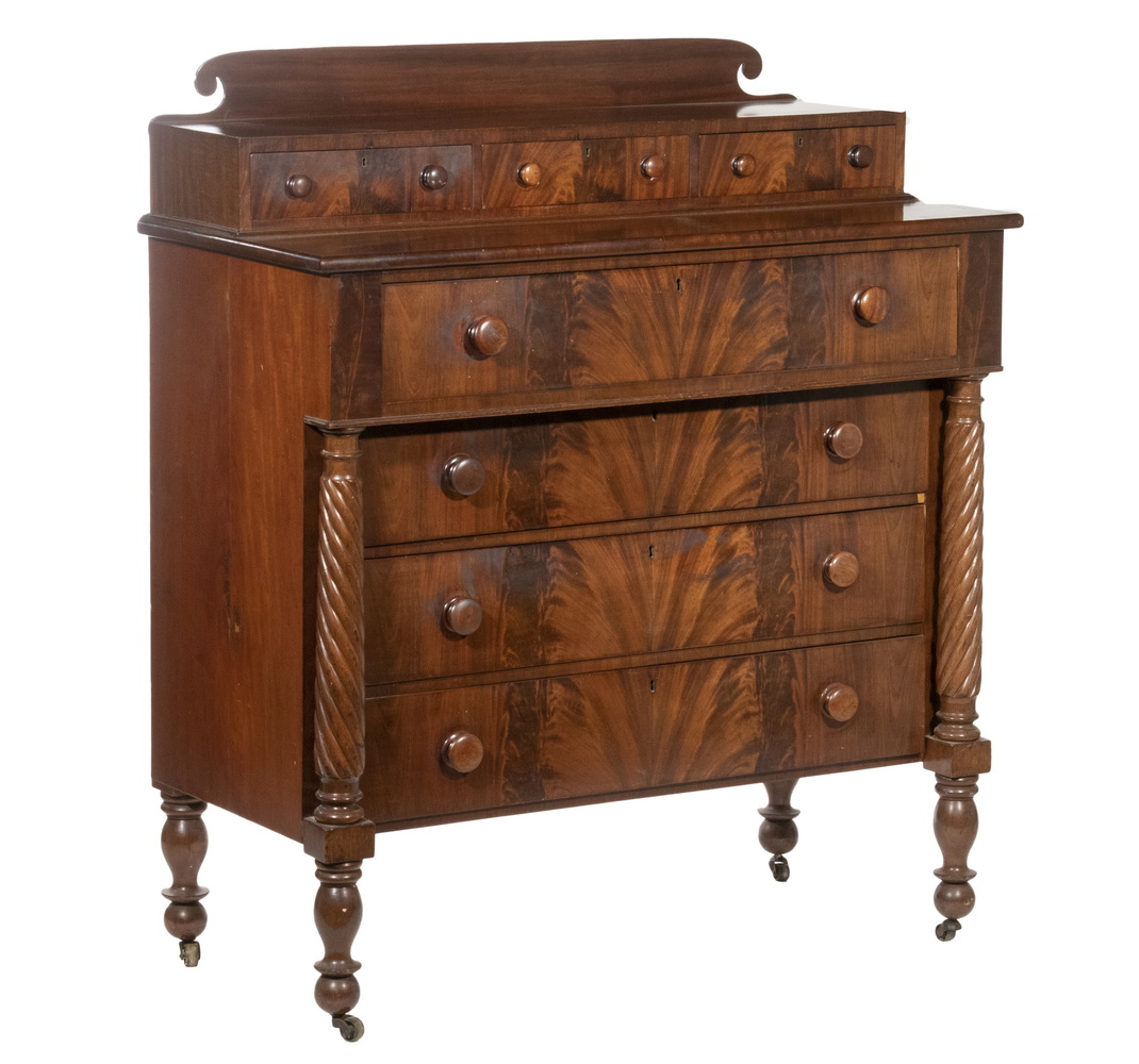 AMERICAN EMPIRE MAHOGANY CHEST 2b3a2c