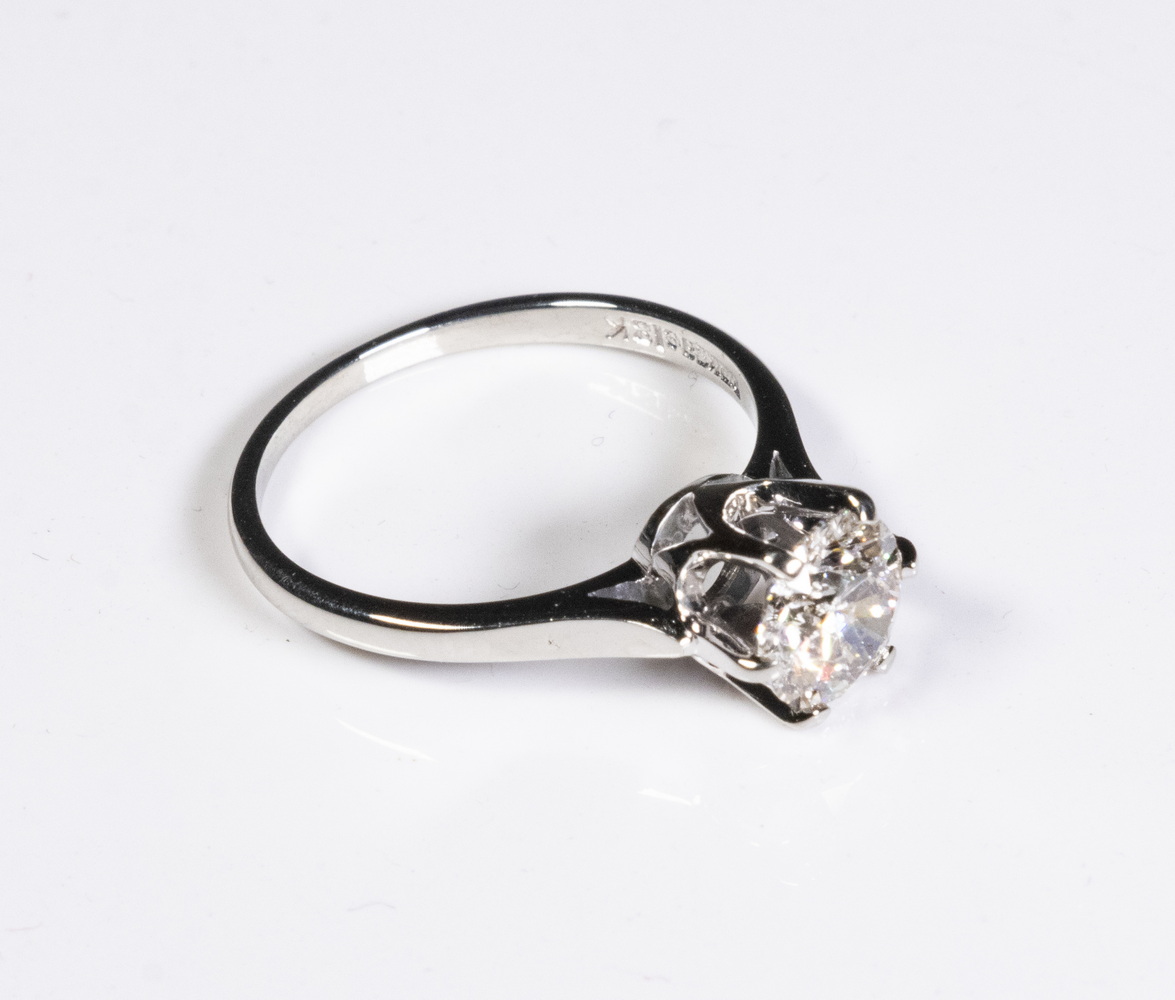 LADIES 18K WHITE GOLD RING Ladies 2b3a66