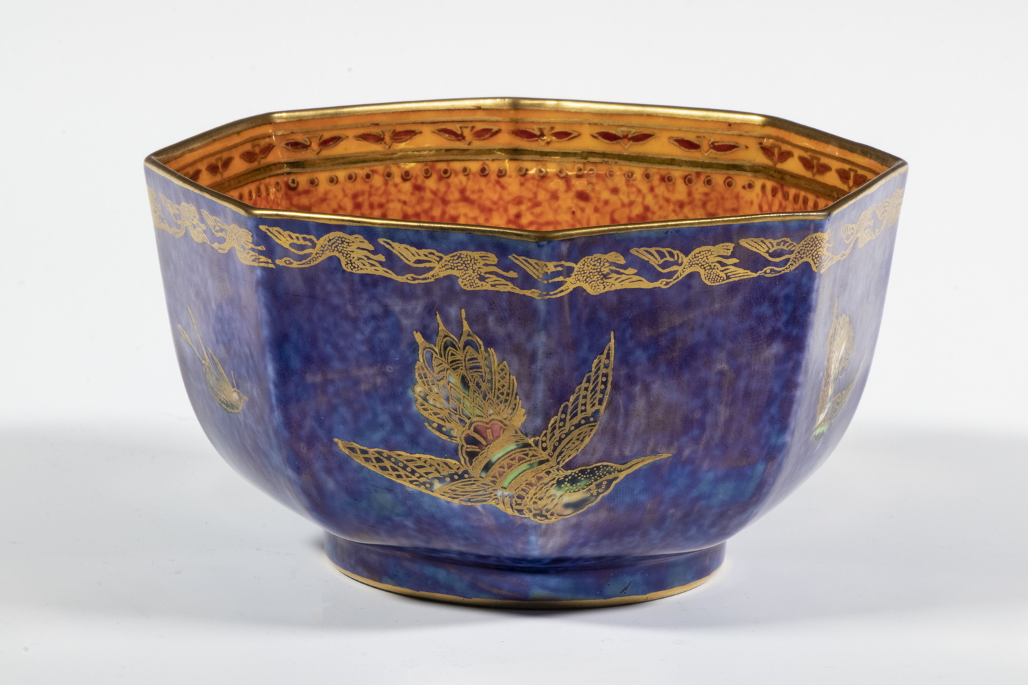 WEDGWOOD FAIRYLAND LUSTRE HUMMINGBIRD