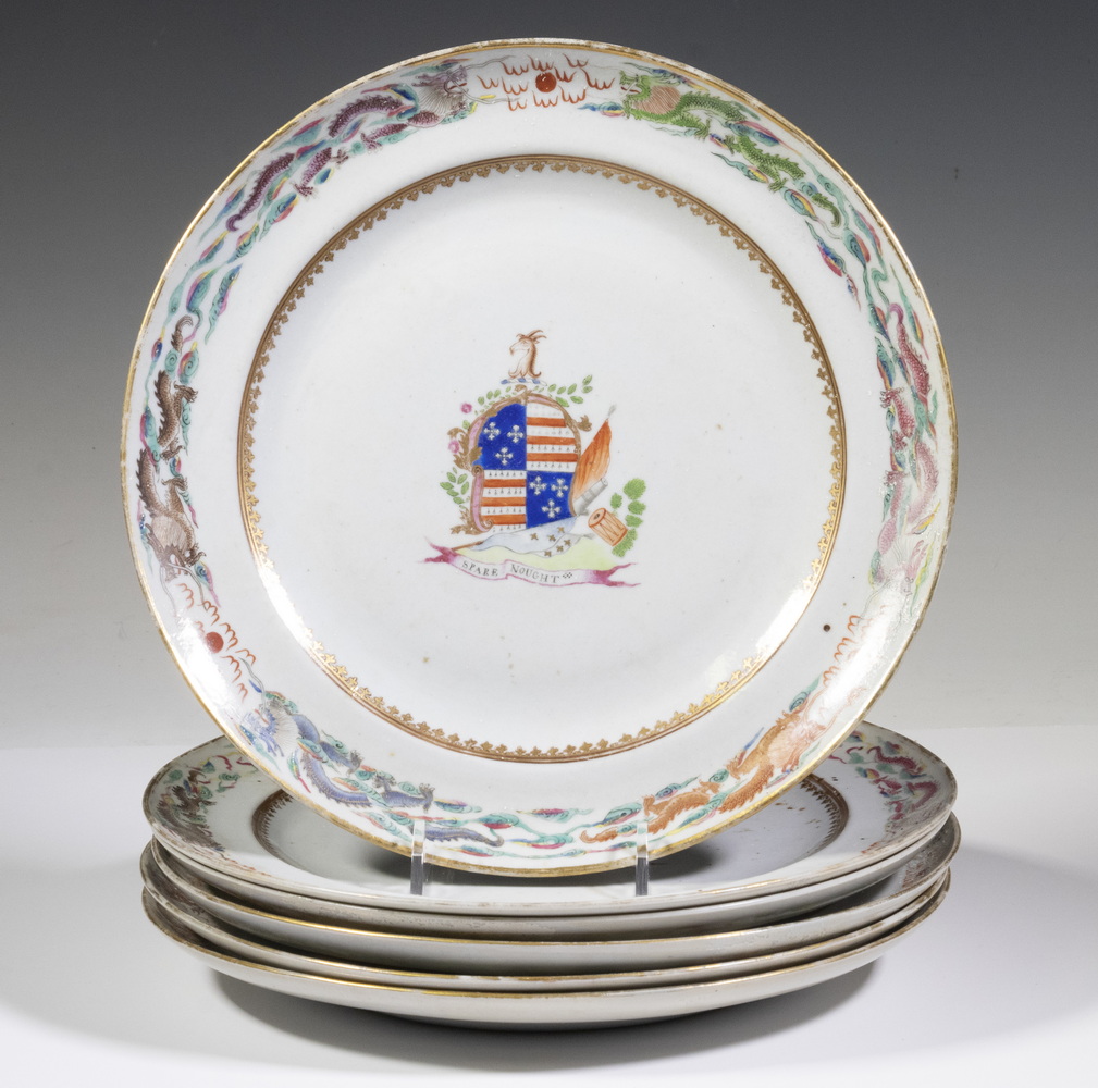 CHINESE EXPORT ARMORIAL PLATES 2b3ba6
