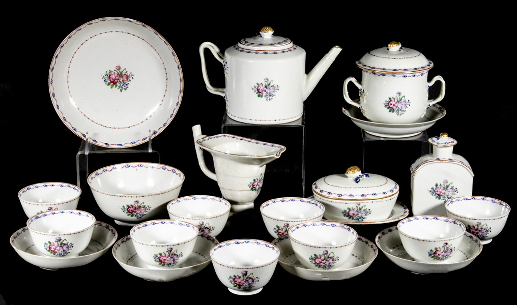  22 PC CHINESE PORCELAIN TEA SERVICE 2b3bd7